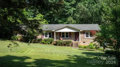 111 Green Acres Rd, Mount Holly, NC 28120