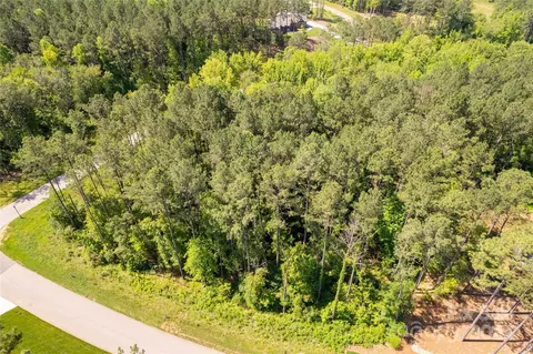6463 Chimney Bluff Rd, Lancaster, SC 29720 photo 17