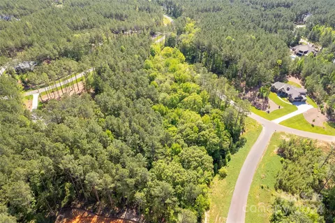 6463 Chimney Bluff Rd, Lancaster, SC 29720 photo 5