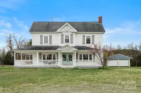 8375 Woodleaf Rd, Woodleaf, NC 27054