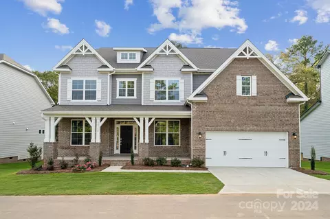 10316 Idlewild Rd, Matthews, NC 28105