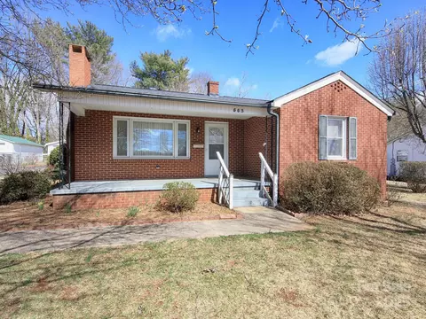 553 Georgia Ave, Statesville, NC 28677