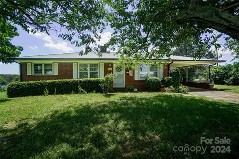 2561 Hollis Rd, Ellenboro, NC 28040