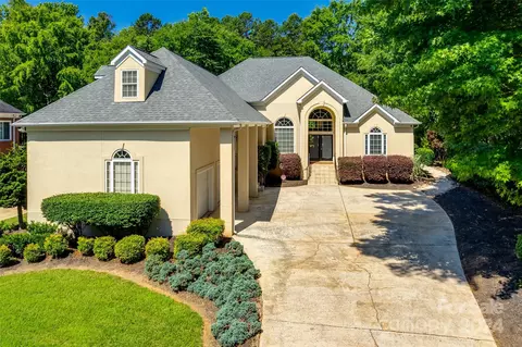 7125 Olde Sycamore Dr, Mint Hill, NC 28227