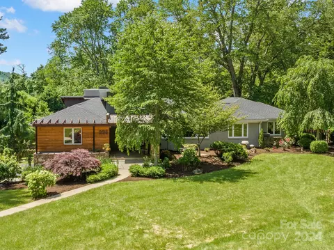 228 Midland Dr, Asheville, NC 28804