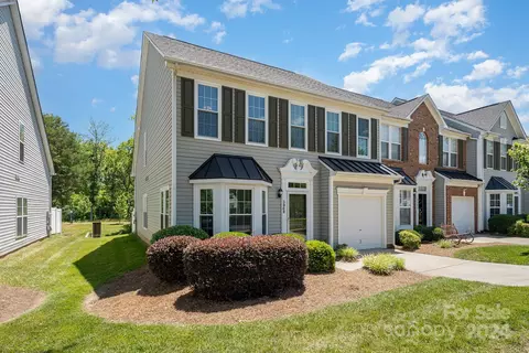 3968 Carl Parmer Dr, Harrisburg, NC 28075
