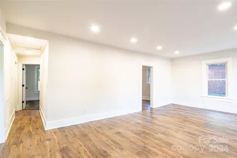 206 E Steele St, Salisbury, NC 28144 photo 3