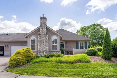 57 Mountain Meadow Cir, Weaverville, NC 28787