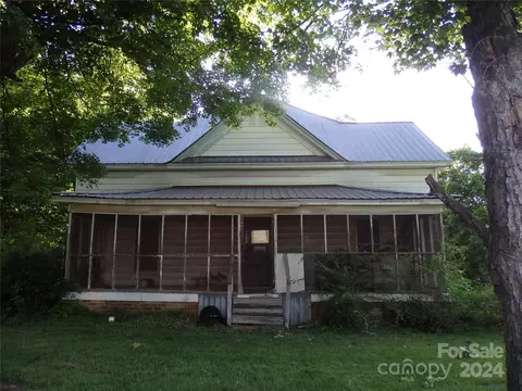 348 Daniel St, Denton, NC 27239