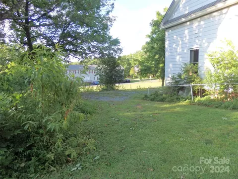 Exterior - 348 Daniel St, Denton, NC 27239 photo 7 of 11