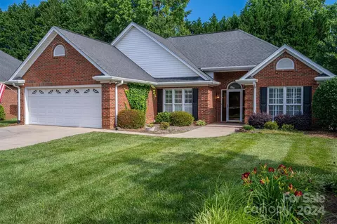 2125 Water Oak Ln, Gastonia, NC 28056
