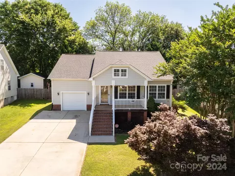 2058 Aldersgate Rd, Rock Hill, SC 29732