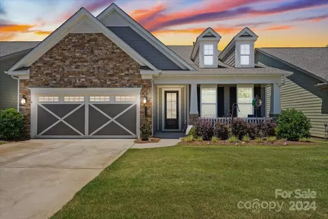 8431 Festival Way, Charlotte, NC 28215