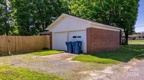 4954 Camp St, Conover, NC 28613 photo 21