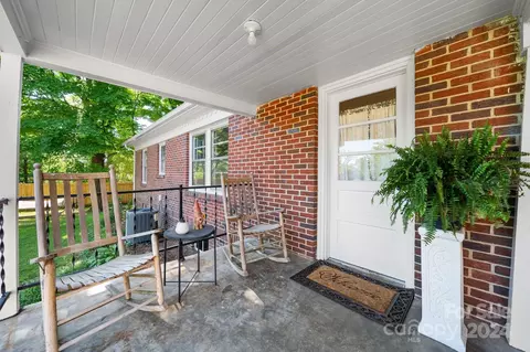 4954 Camp St, Conover, NC 28613 photo 6