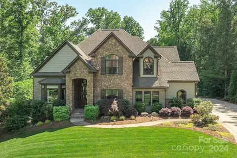 148 Burnell Pl, Davidson, NC 28036