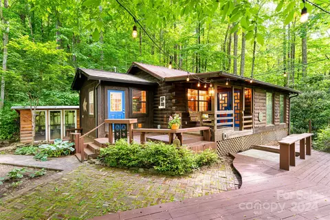 412 Soco Acres Rd, Maggie Valley, NC 28751