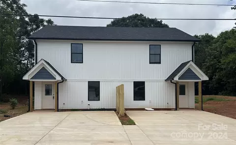 404 Kirby Dr, Charlotte, NC 28214