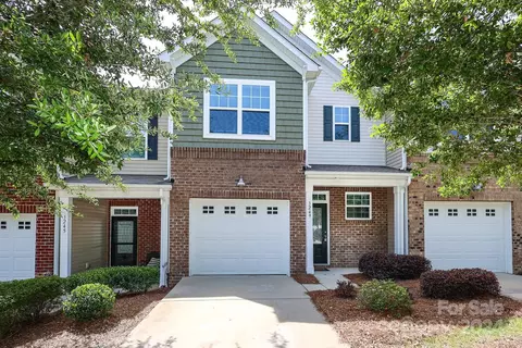 3249 Yarmouth Ln, Gastonia, NC 28056