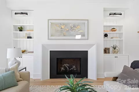 Living - 610 Walnut St, Davidson, NC 28036 photo 2 of 8