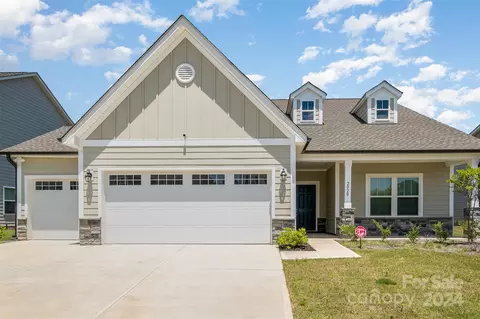 2020 Turnsberry Dr, Monroe, NC 28112