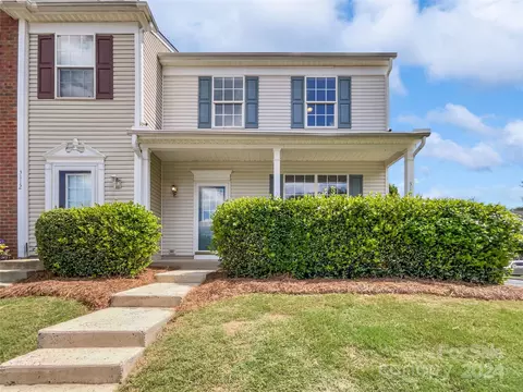 3106 Mannington Dr, Charlotte, NC 28270