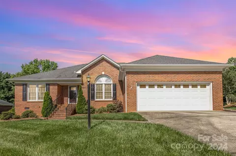 3033 Colony Ridge Dr, Gastonia, NC 28056
