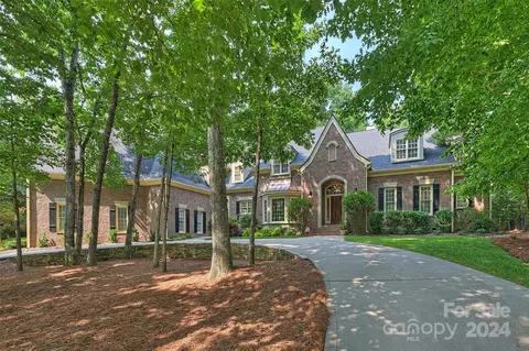 5503 Meadow Haven Ln, Charlotte, NC 28270