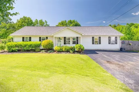 23 Brant Ln, Weaverville, NC 28787