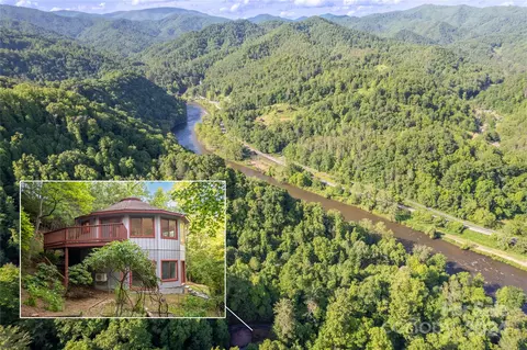 46 Bennett Branch Rd, Green Mountain, NC 28740