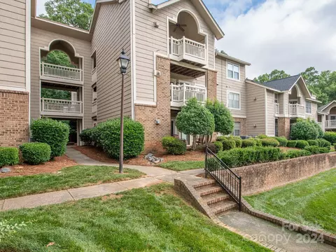 5007 Sharon J Rd #J, Charlotte, NC 28210