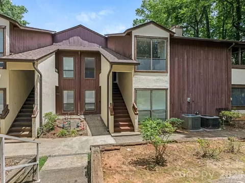 7378 Winery Ln, Charlotte, NC 28227