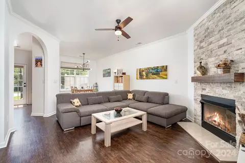 1912 Travertine Ln, Fort Mill, SC 29708 photo 4