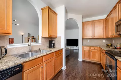 1912 Travertine Ln, Fort Mill, SC 29708 photo 7