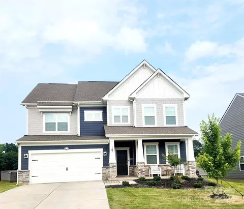 147 Rooster Tail Ln, Troutman, NC 28166