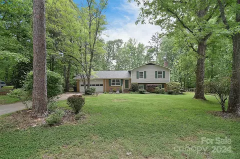 200 Yamasee Rd, Waxhaw, NC 28173