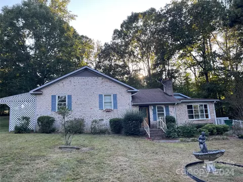 559 Acorn Acres Rd, Norwood, NC 28128