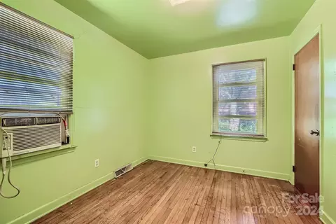 Bedroom - 514 Westside Ter, Davidson, NC 28036 photo 1 of 3