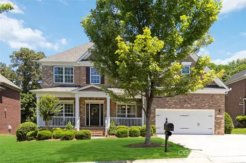 425 Deer Brush Ln, Waxhaw, NC 28173