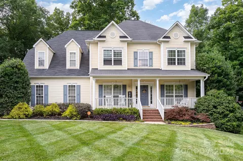 1518 Chartwell Ct, Concord, NC 28025