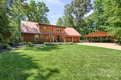 198 Reynolds Wood Dr, Brevard, NC 28712