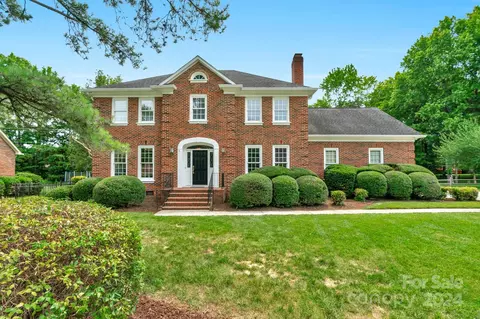 7938 Buckfield Pl, Charlotte, NC 28277