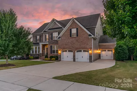 3912 Litchfield Dr, Waxhaw, NC 28173