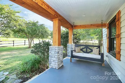 Exterior - 13520 Rocky River E Rd E, Davidson, NC 28036 photo 4 of 12