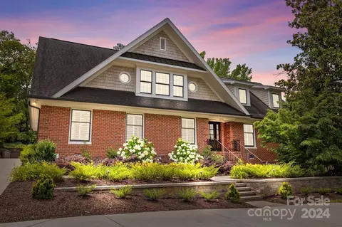 2414 Inverness Rd, Charlotte, NC 28209