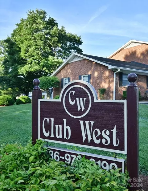 110 Hedgecock Ave, Winston Salem, NC 27104