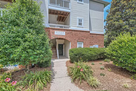 5730 Closeburn P Rd #P, Charlotte, NC 28210