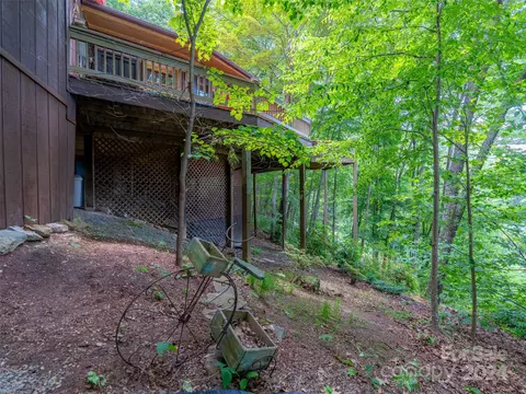 Exterior - 19 Winter Ln, Clyde, NC 28721 photo 14 of 19