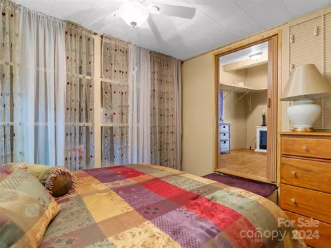 Bedroom - 19 Winter Ln, Clyde, NC 28721 photo 6 of 6
