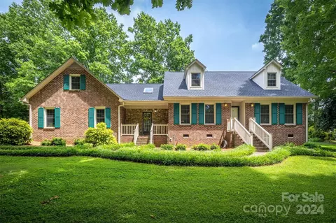 508 6th Ne Ave NE, Conover, NC 28613